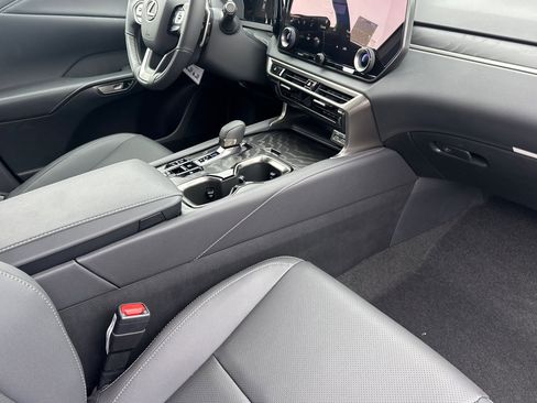 New 2026 Lexus RX 350h AWD/4WD image 16
