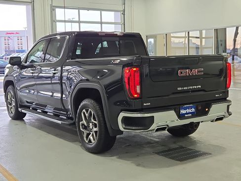 Used 2023 GMC Sierra 1500 SLT w/ SLT Premium Package image 4
