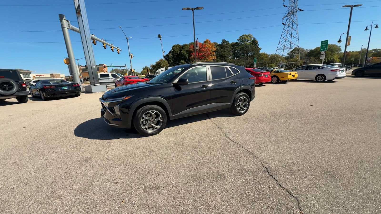 Certified 2024 Chevrolet Trax LT w/ Sunroof Package FWD image 4