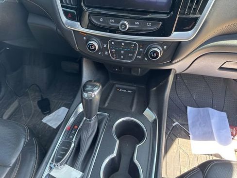 Used 2019 Chevrolet Traverse Premier w/ Redline Edition FWD image 18