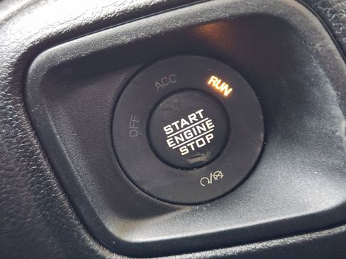 Used 2024 Jeep Wrangler Unlimited Sport AWD/4WD image 20