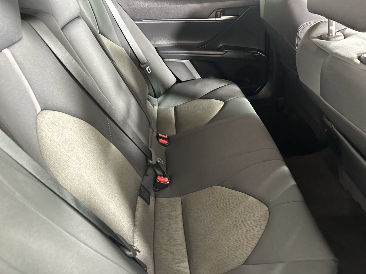 Used 2024 Toyota Camry LE FWD image 25