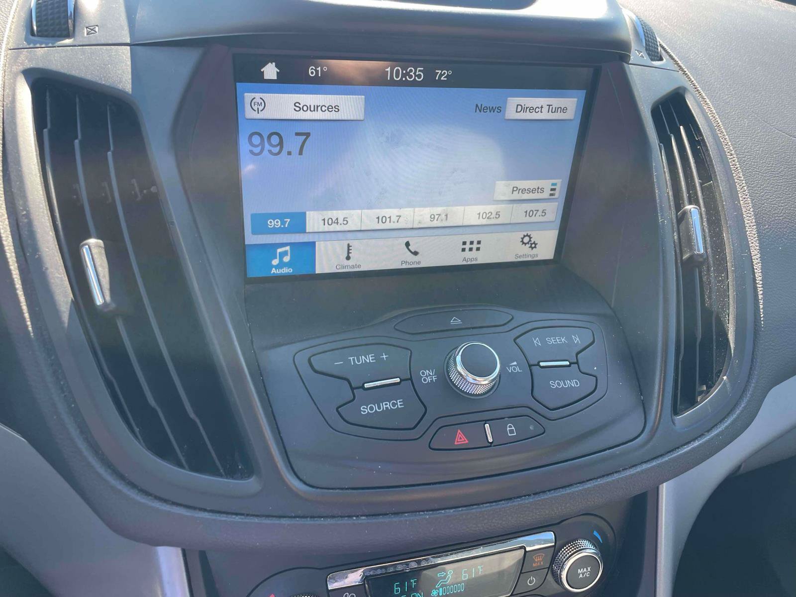 Used 2016 Ford Escape SE w/ Equipment Group 201A AWD/4WD image 16