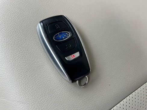 Used 2023 Subaru Ascent Limited AWD/4WD image 32