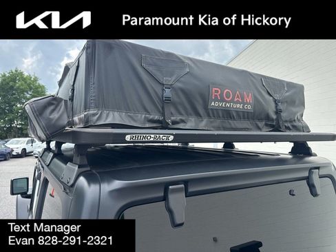 Used 2019 Jeep Wrangler Unlimited Rubicon w/ Cold Weather Group AWD/4WD image 11
