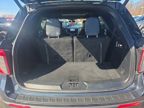 Used 2022 Ford Explorer ST image 16
