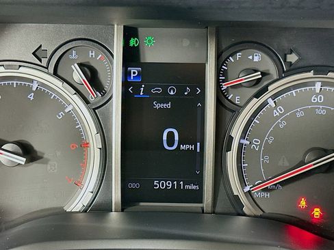 Used 2023 Toyota 4Runner TRD Off-Road Premium w/ Off Road Premium Plus Package image 12