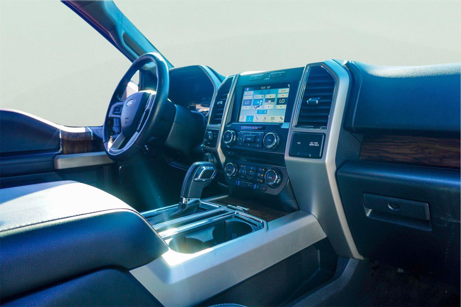 Used 2018 Ford F150 Lariat RWD image 19