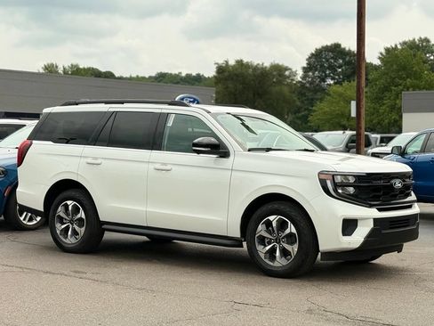 New 2027 Ford Expedition Active AWD/4WD image 34