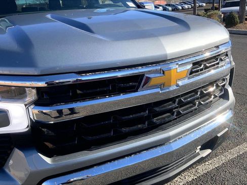 Used 2025 Chevrolet Silverado 1500 LT image 31