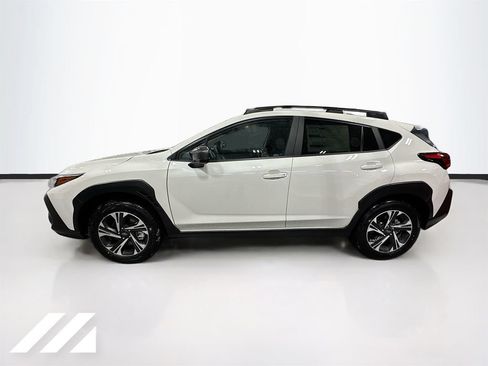 Used 2026 Subaru Crosstrek 2.5i Premium AWD/4WD image 8