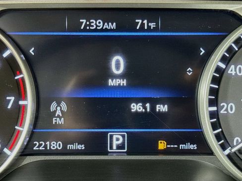Used 2024 Nissan Sentra SR w/ SR Premium Package FWD image 29