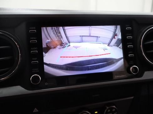 Used 2020 Toyota Tacoma TRD Sport RWD image 23