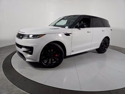 New 2026 Land Rover Range Rover Sport Dynamic SE