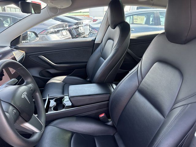 Used 2019 Tesla Model 3 Standard Range Plus RWD image 5