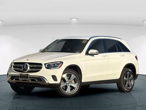 Certified 2022 Mercedes-Benz GLC 300 4MATIC image 2