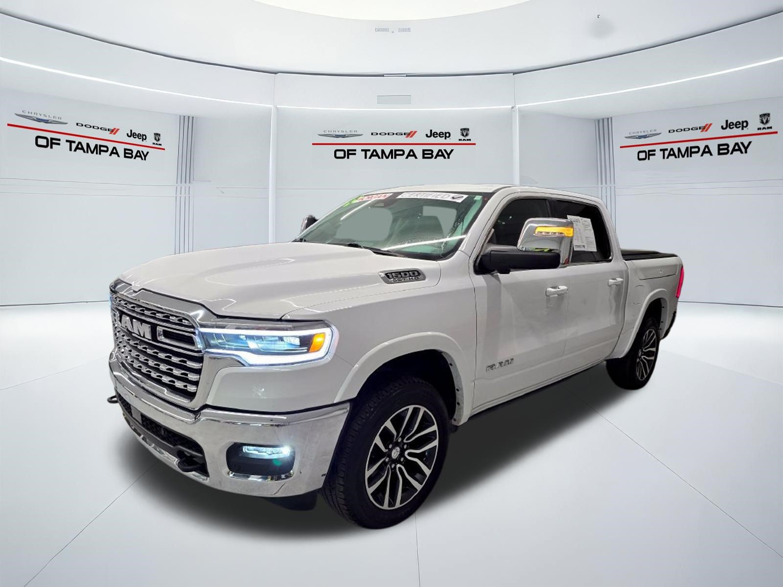 Used 2025 RAM 1500 Limited w/ Trailer Tow Group AWD/4WD image 2