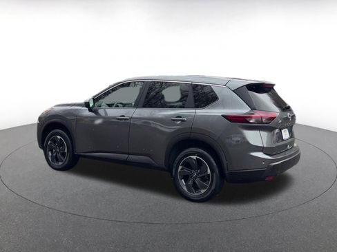 Used 2025 Nissan Rogue SV image 10
