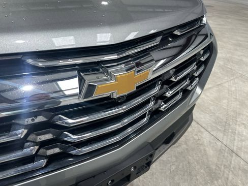 Used 2025 Chevrolet Equinox LT FWD image 8