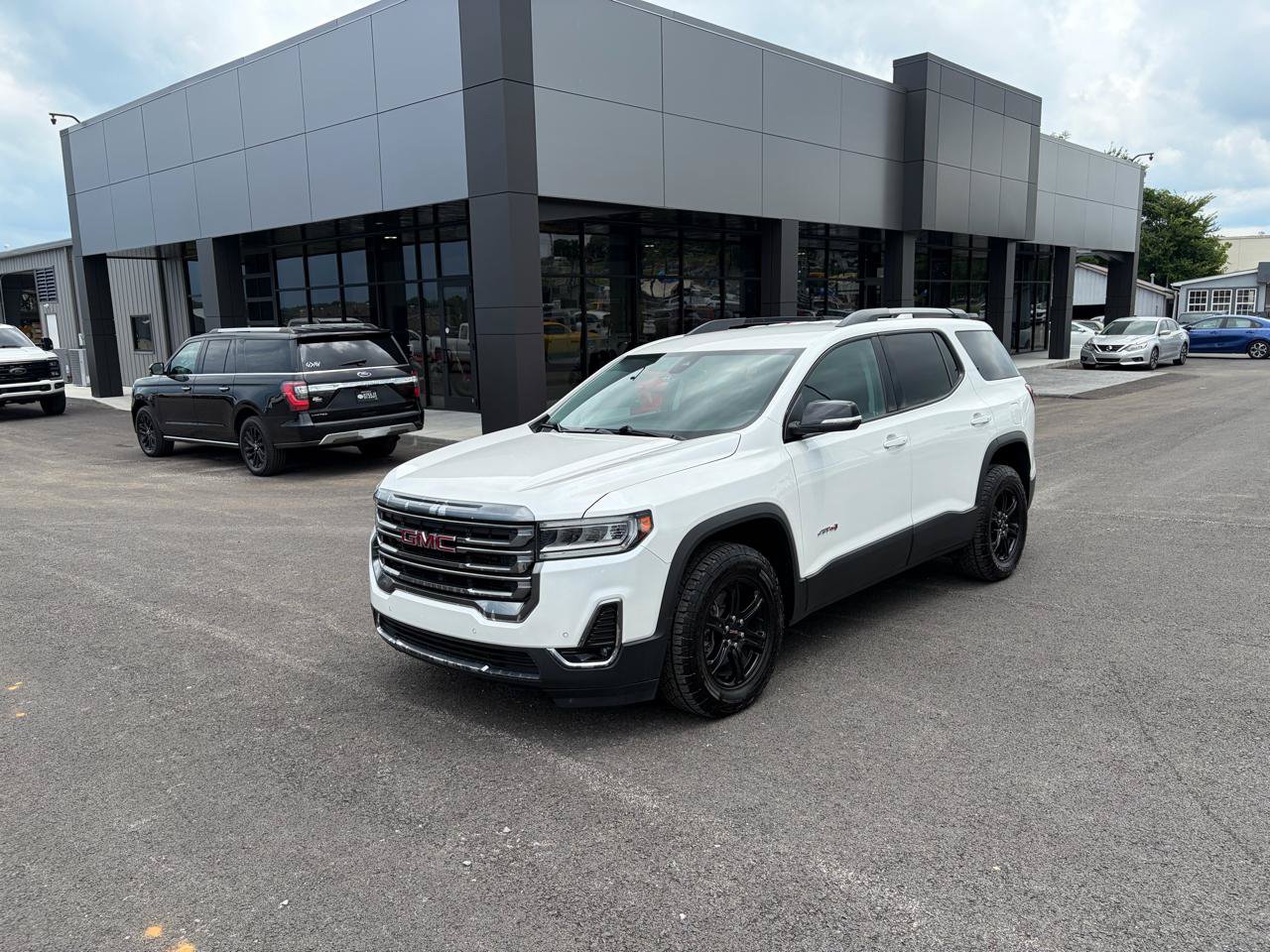 Used 2021 GMC Acadia AT4 AWD/4WD image 7