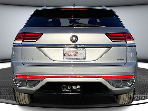 Used 2022 Volkswagen Atlas Cross Sport SEL R-Line image 5