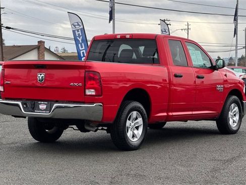 Used 2024 RAM 1500 Classic SLT image 5