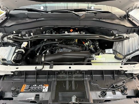 New 2026 Ford Explorer ST-Line image 9