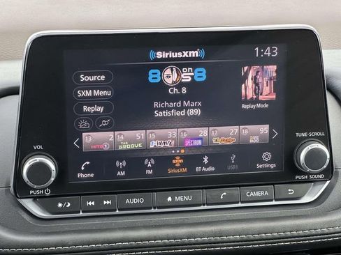 Used 2022 Nissan Rogue SV w/ SV Premium Package image 19