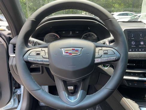 New 2025 Cadillac CT4 V image 21