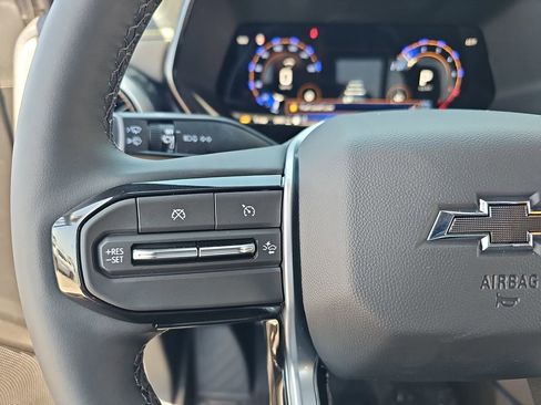 New 2026 Chevrolet Colorado ZR2 w/ Technology Package AWD/4WD image 16