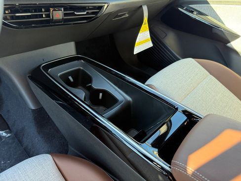 New 2025 Volkswagen ID.4 Pro image 13