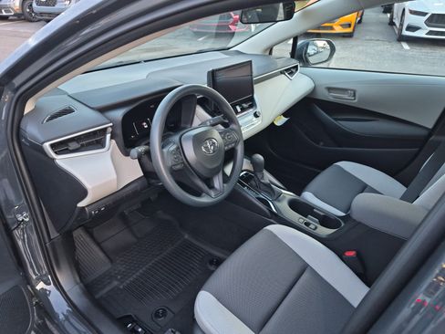 Used 2026 Toyota Corolla LE image 11