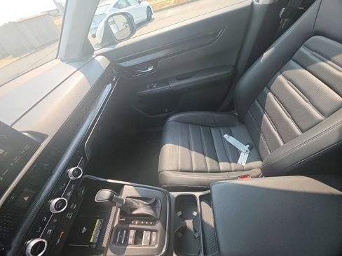 Used 2025 Honda CR-V EX-L image 24