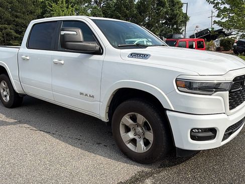 Used 2025 RAM 1500 Big Horn AWD/4WD image 5