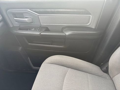 Used 2019 RAM 2500 Big Horn image 26