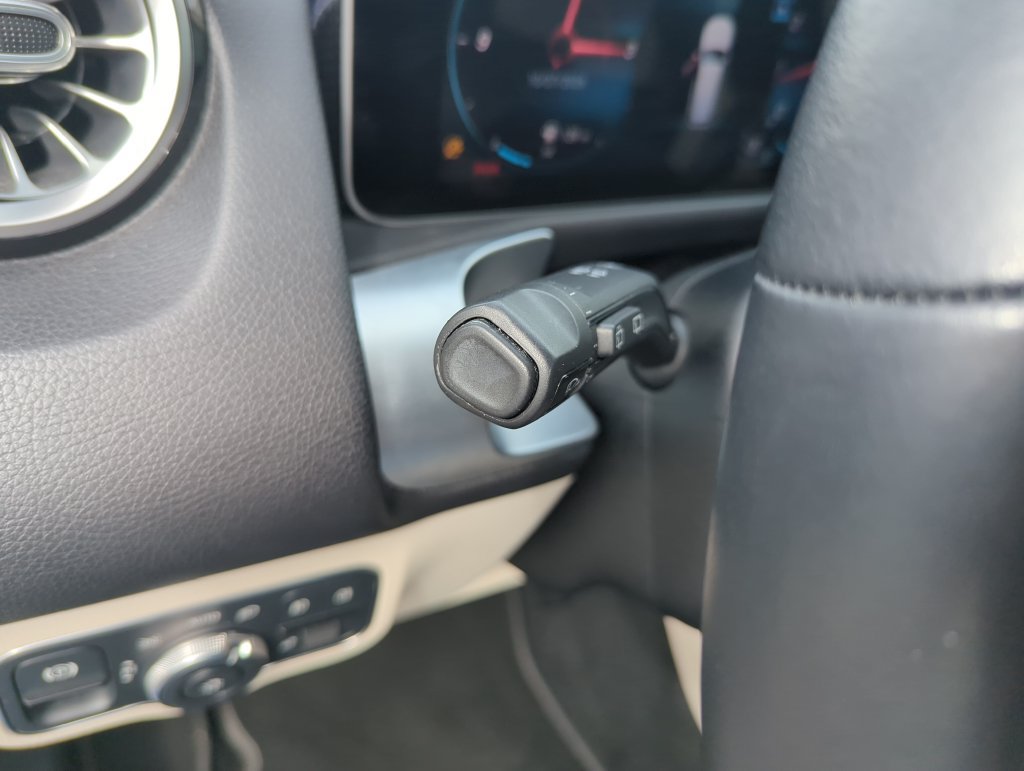 Used 2021 Mercedes-Benz GLB 250 image 21
