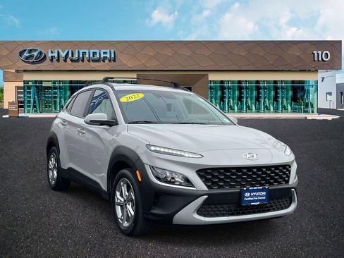 Used 2023 Hyundai Kona SEL image 1