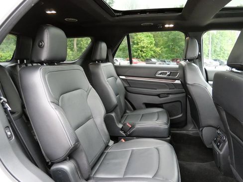 Certified 2019 Ford Explorer Limited w/ Class III Trailer Tow Package AWD/4WD image 14