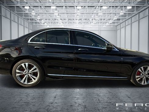 Used 2019 Mercedes-Benz C 300 Sedan image 6