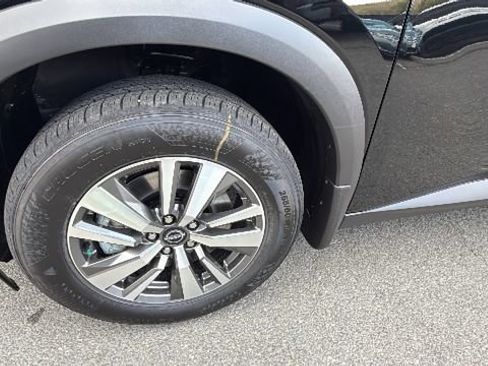 New 2026 Nissan Pathfinder SL AWD/4WD image 9