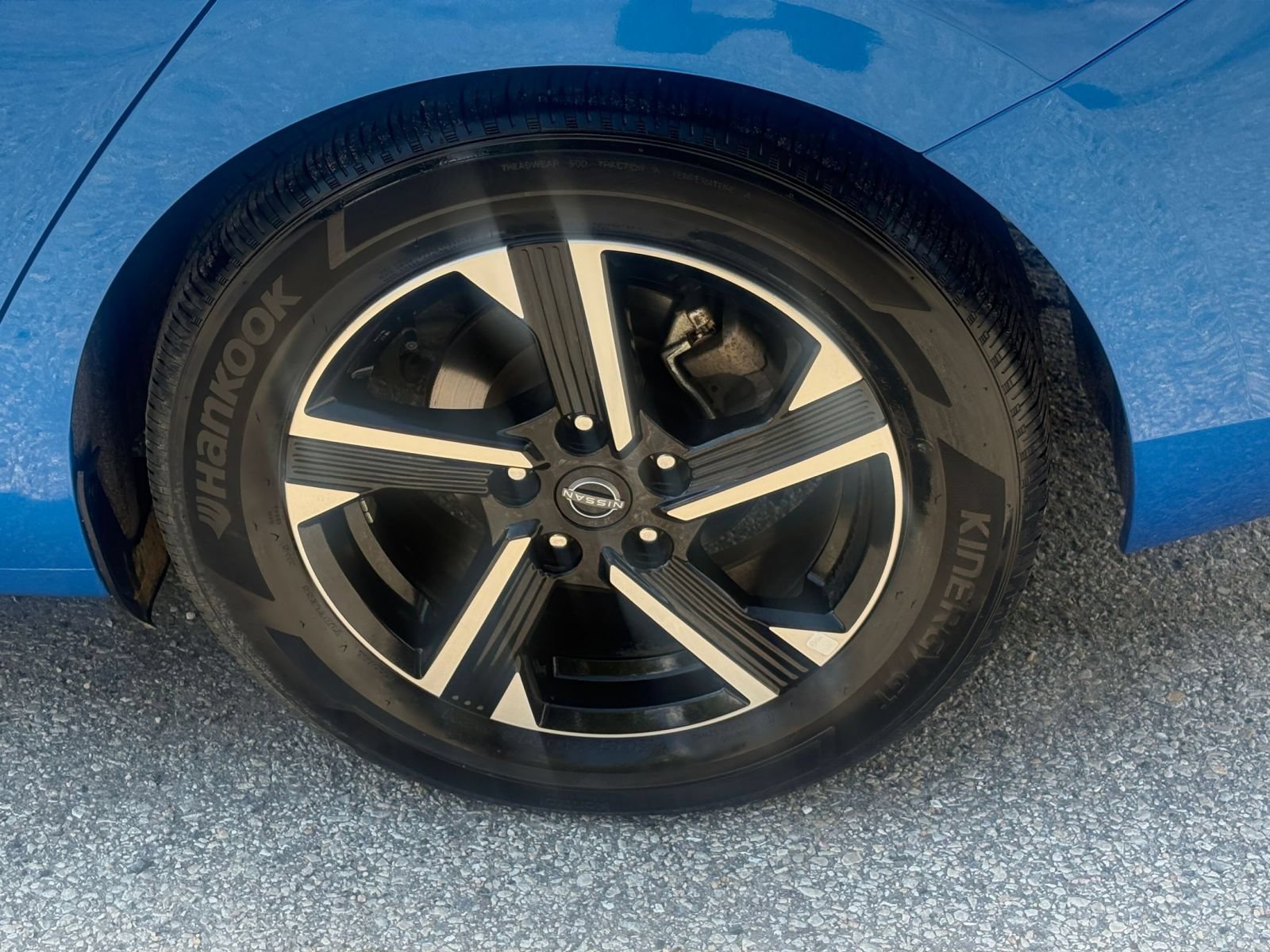 Used 2025 Nissan Sentra SV FWD image 24