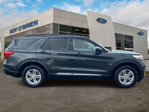 Certified 2023 Ford Explorer XLT w/ Equipment Group 202A AWD/4WD image 6