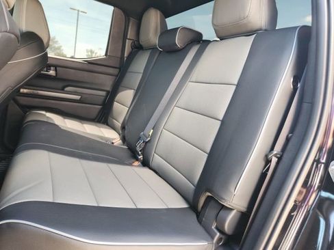 Used 2025 Toyota Tacoma TRD Sport image 17