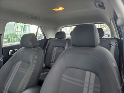 Certified 2021 Hyundai Venue SEL image 12