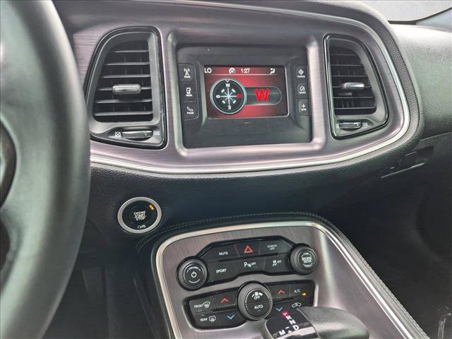 Used 2017 Dodge Challenger SXT RWD image 15