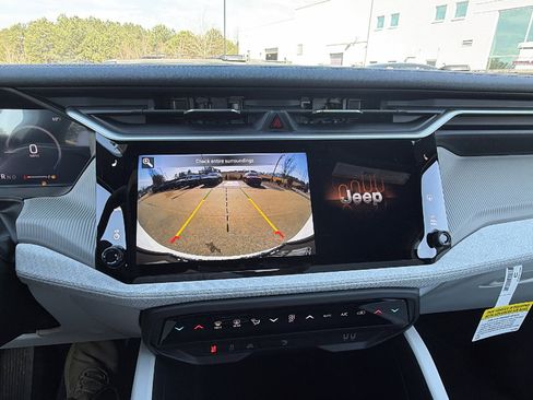 New 2026 Jeep Cherokee Laredo image 27