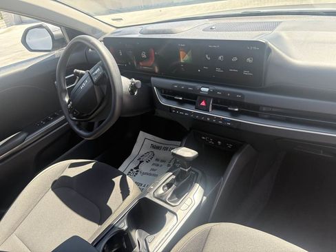 Used 2026 Kia K4 FWD image 17