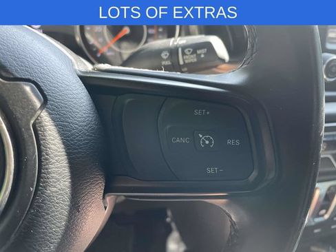 Used 2018 Jeep Wrangler Sport AWD/4WD image 24