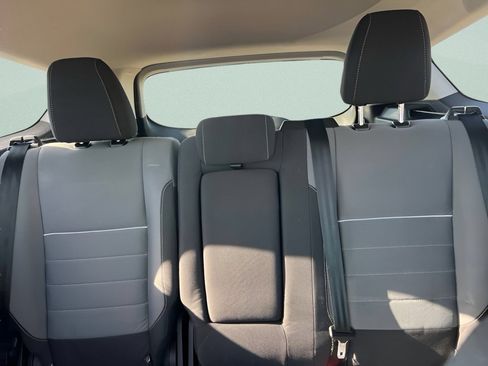 Used 2015 Ford Escape SE FWD image 24