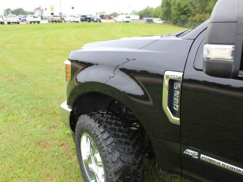 Used 2019 Ford F250 XLT w/ XLT Value Package AWD/4WD image 12